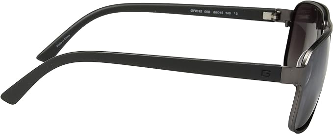 GUESS GF0192 sunglasses. Square aviator frame.