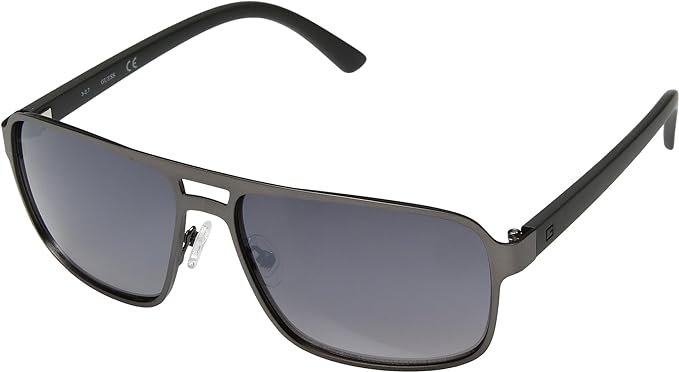 GUESS GF0192 sunglasses. Square aviator frame.